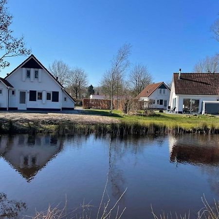 Home With A Garden Near Langweerder Wielen Sint Nicolaasga Esterno foto